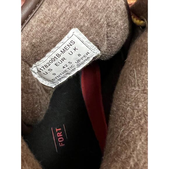 LEVI’s men’s STANTON brown lace up shoes boots EUC size 9 - Picture 9 of 9